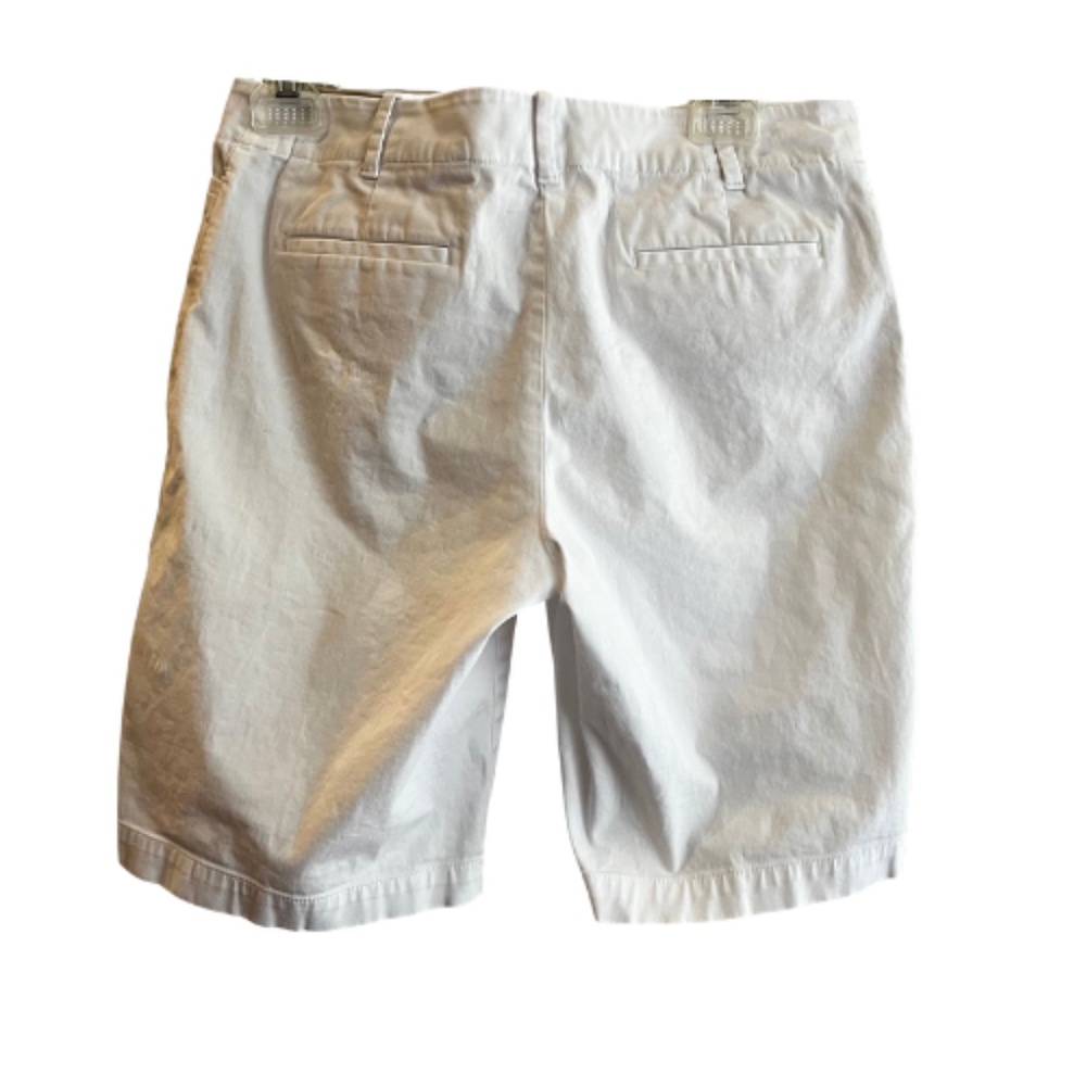Talbots Outlet White Shorts. Size 8P - Picture 2 of 6